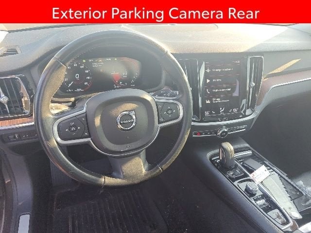 2021 Volvo S60 Recharge Plug-In Hybrid T8 R-Design Expression