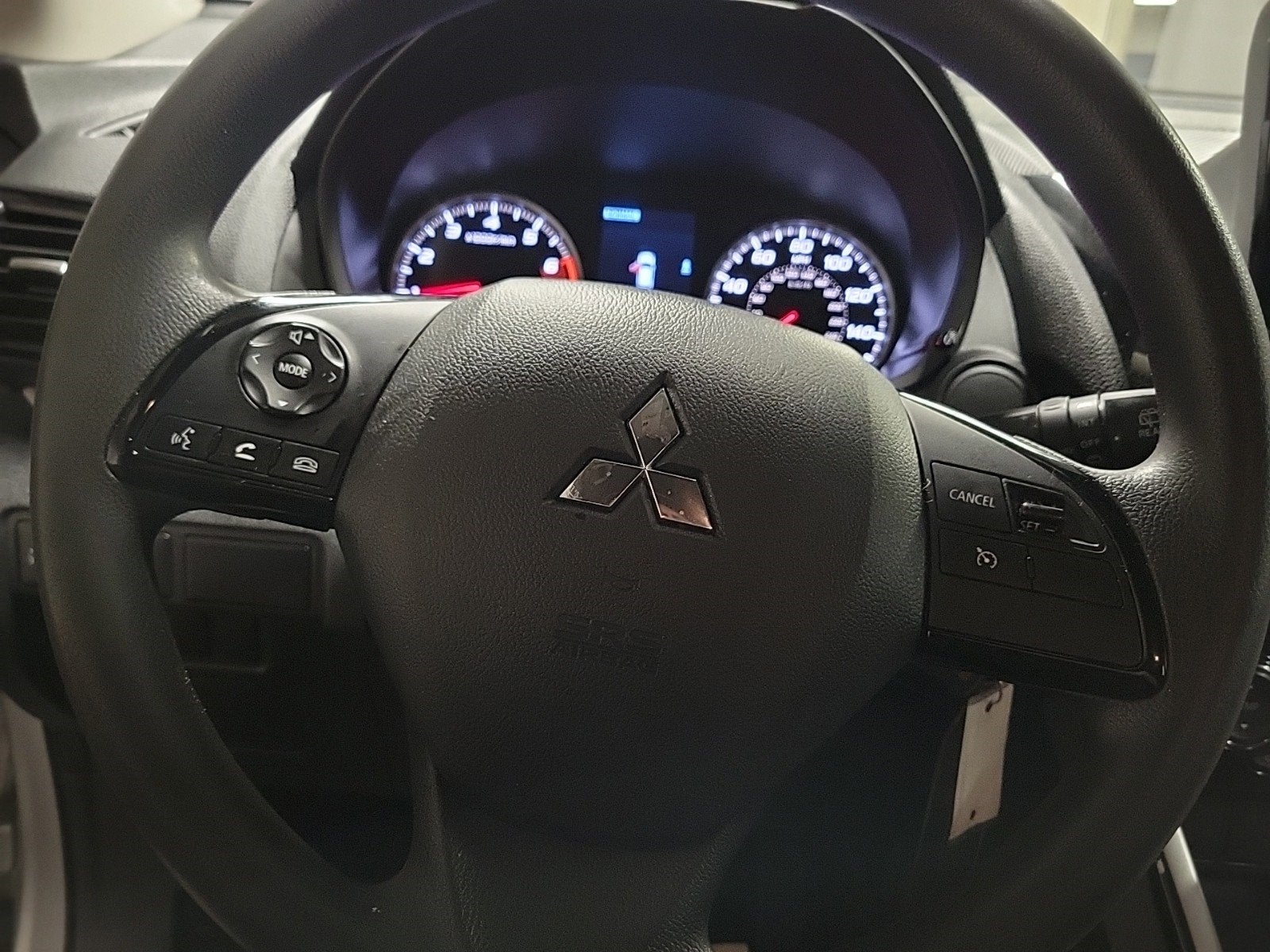 2023 Mitsubishi Eclipse Cross LE