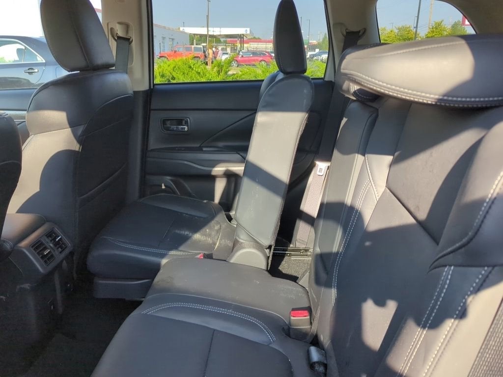 2020 Mitsubishi Outlander ES