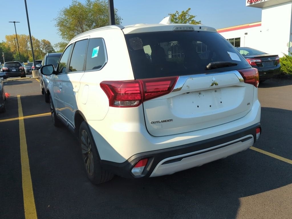 2020 Mitsubishi Outlander ES
