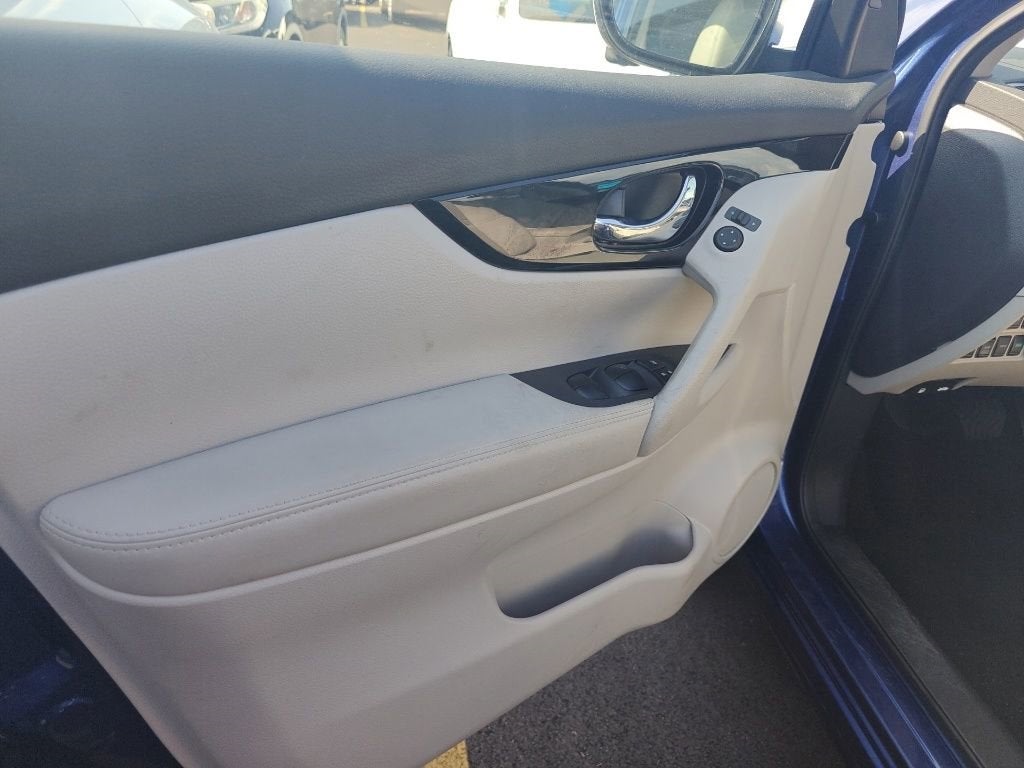 2022 Nissan Rogue Sport SL