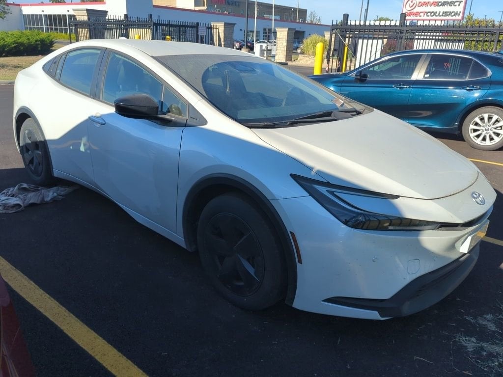 2023 Toyota Prius LE