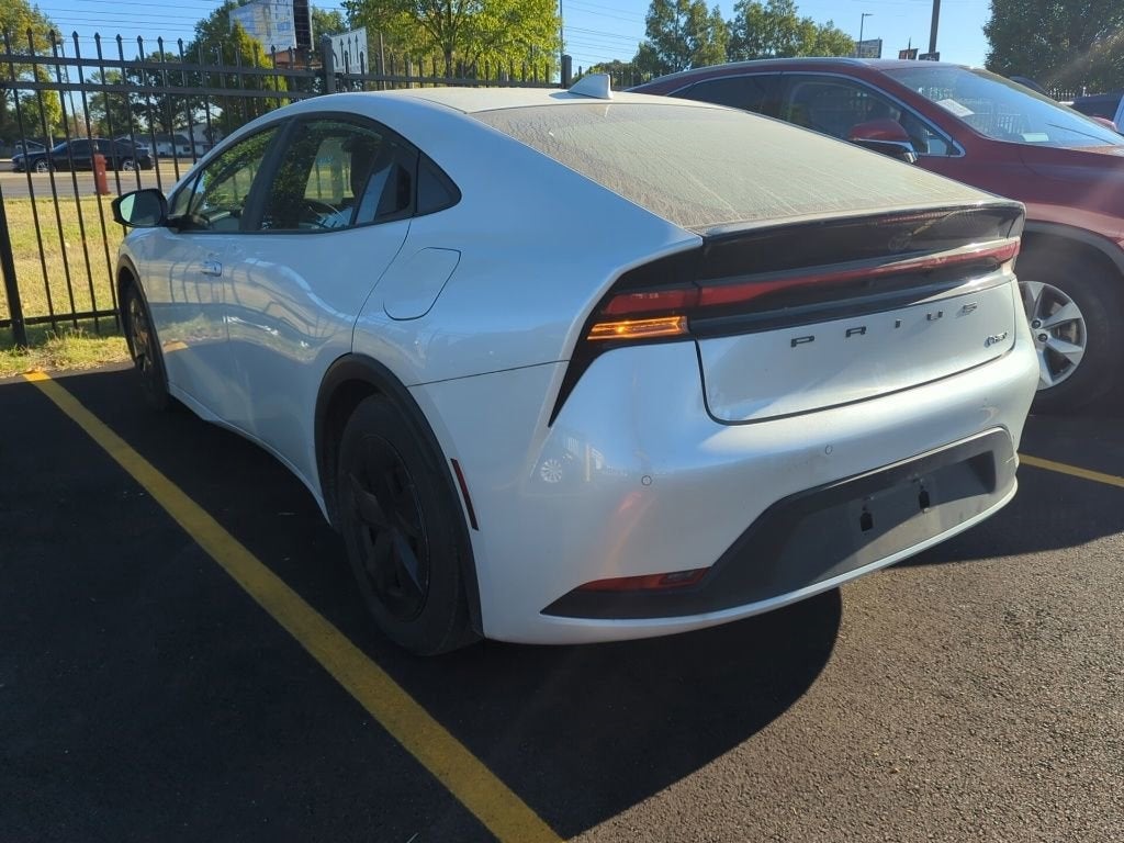 2023 Toyota Prius LE