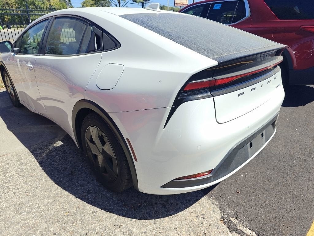 2023 Toyota Prius LE