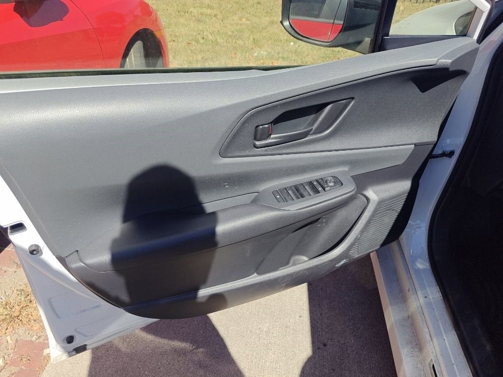 2023 Toyota Prius LE