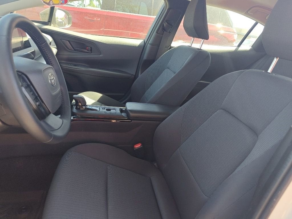 2023 Toyota Prius LE