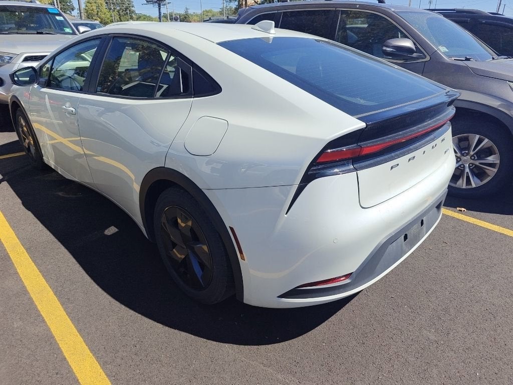 2023 Toyota Prius LE