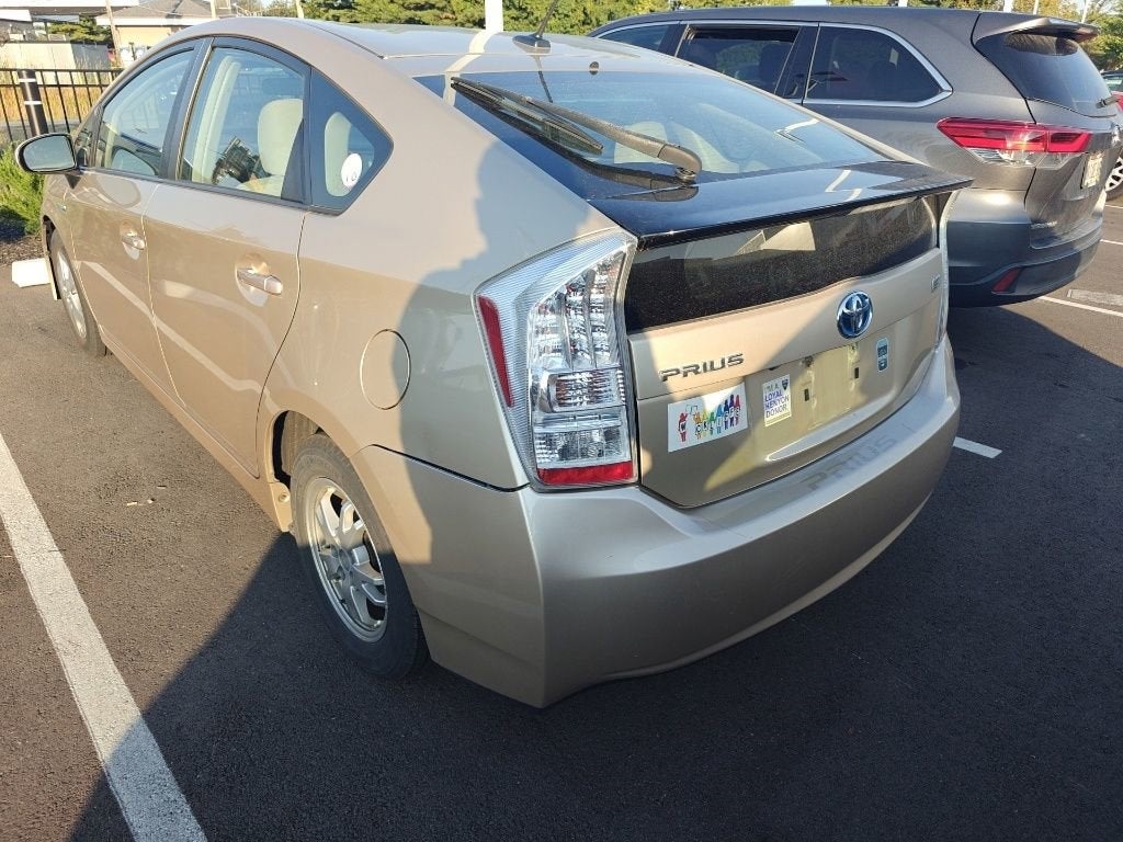 2010 Toyota Prius III