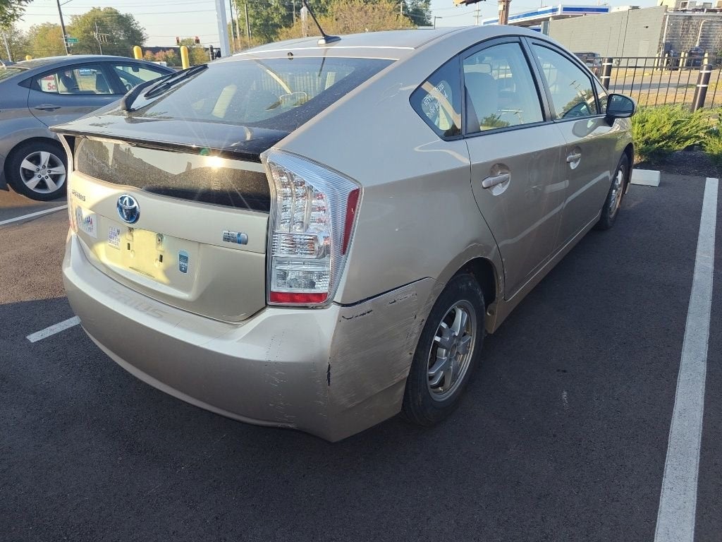 2010 Toyota Prius III