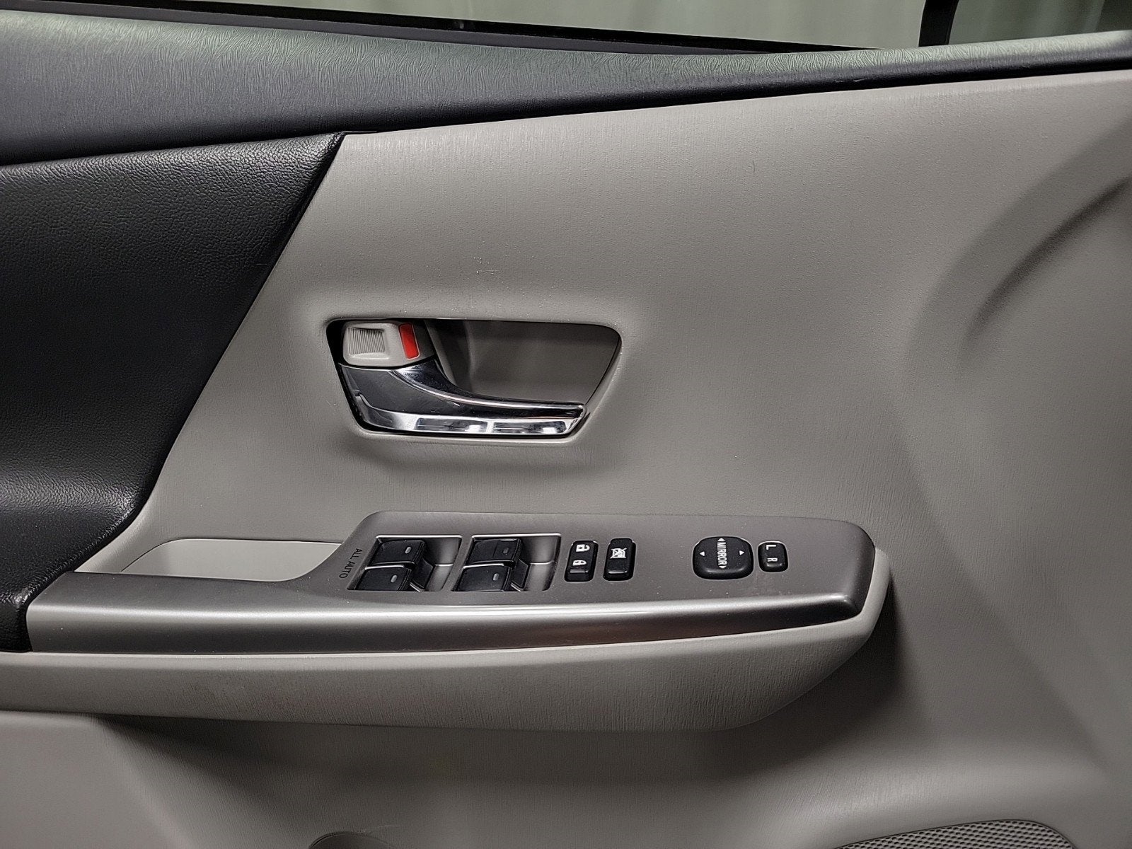 2017 Toyota Prius v Two