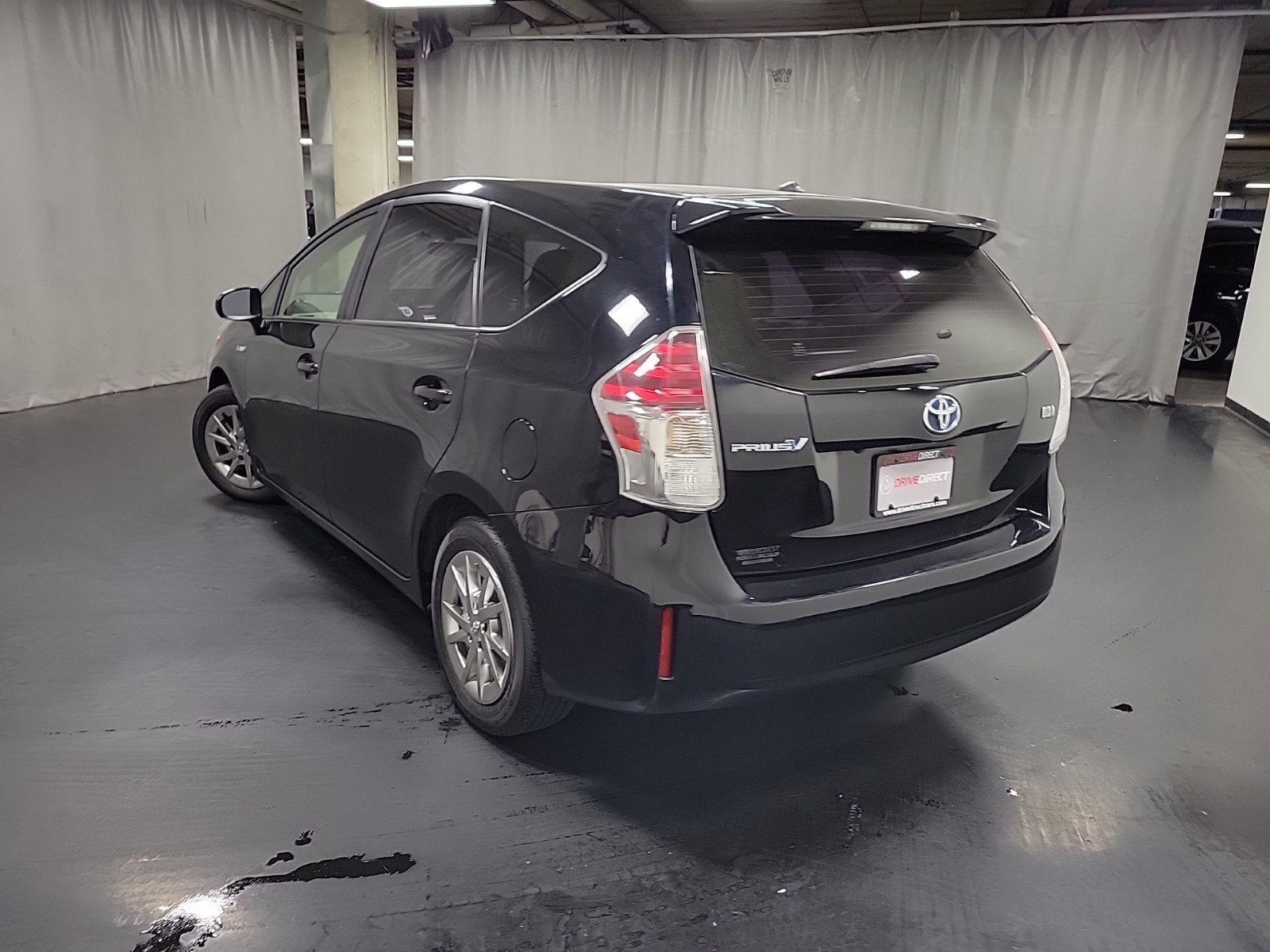 2017 Toyota Prius v Two