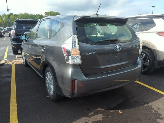 2013 Toyota Prius v Three