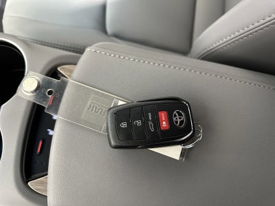 2024 Toyota Venza XLE