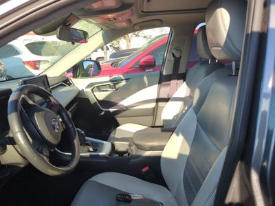 2020 Toyota RAV4 XLE Premium