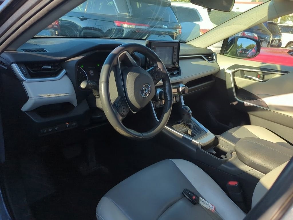 2020 Toyota RAV4 XLE Premium