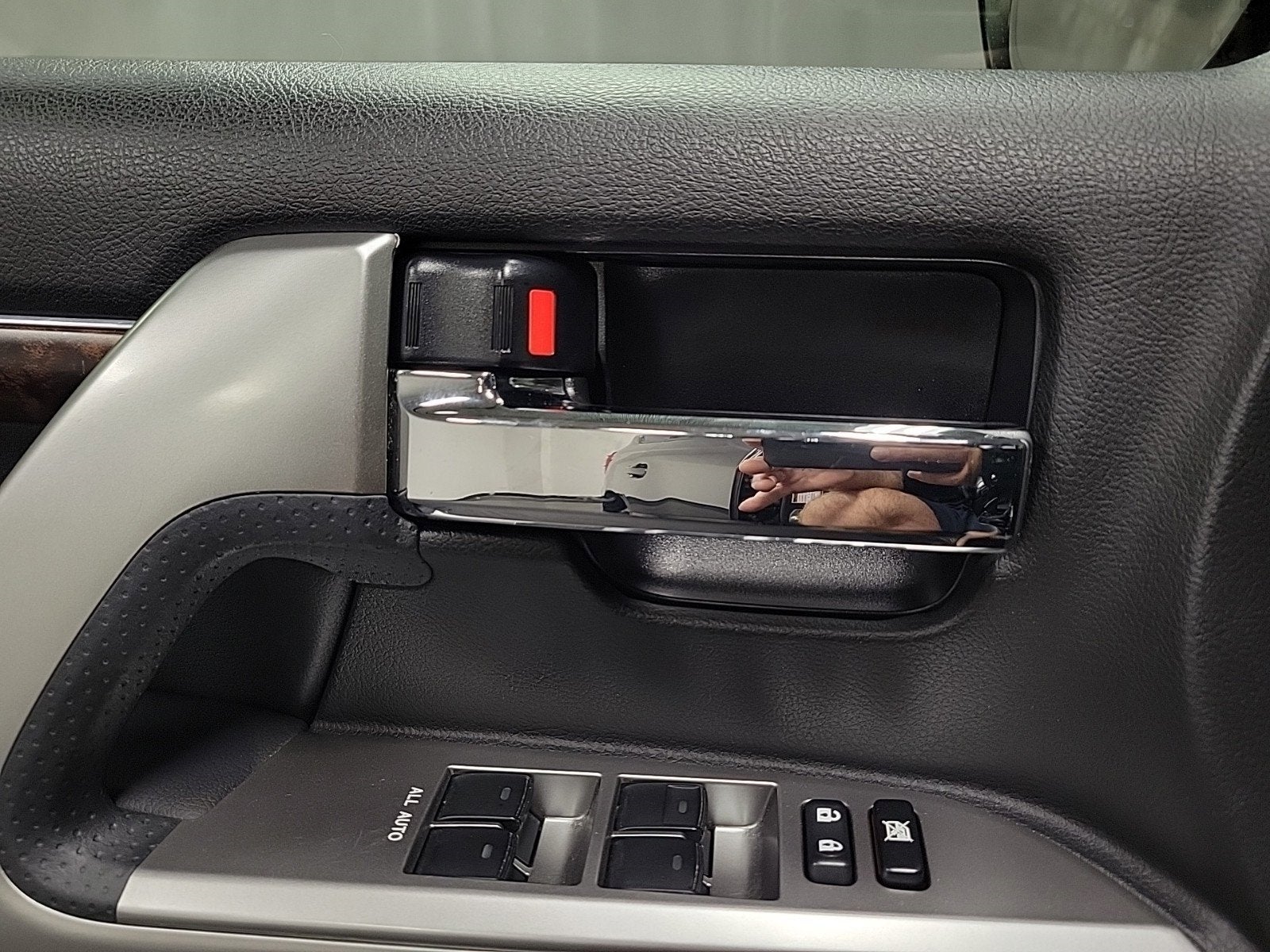 2013 Toyota Land Cruiser Base