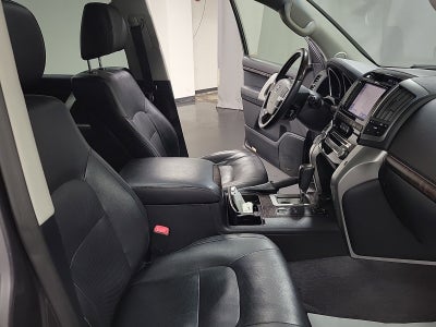 2013 Toyota Land Cruiser Base