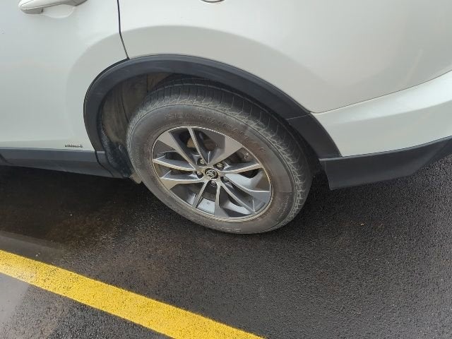 2016 Toyota RAV4 Hybrid XLE