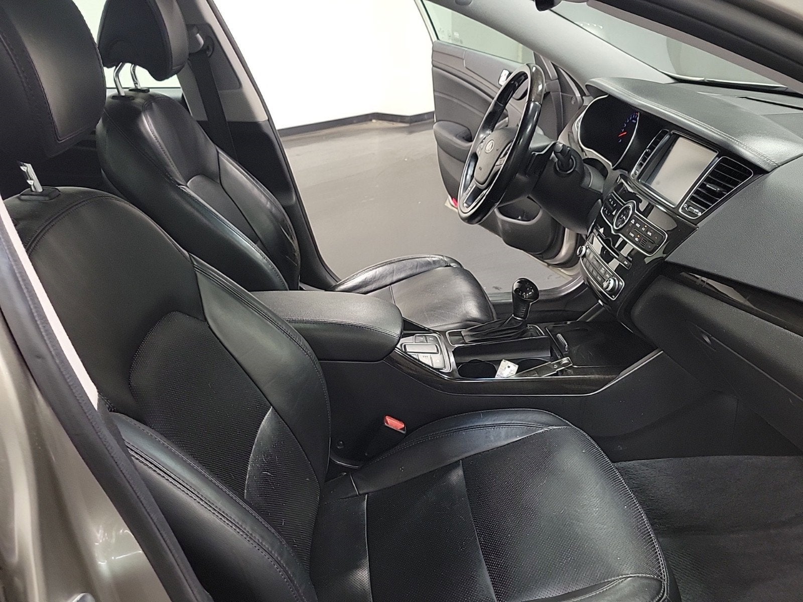 2014 Kia Cadenza Premium