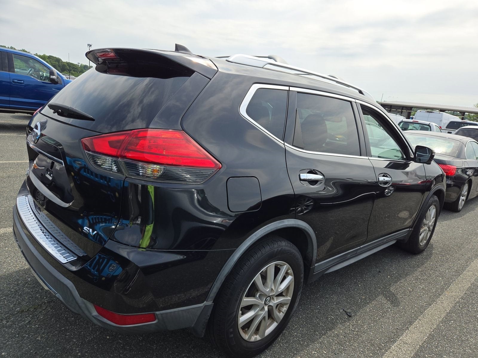 2017 Nissan Rogue SV