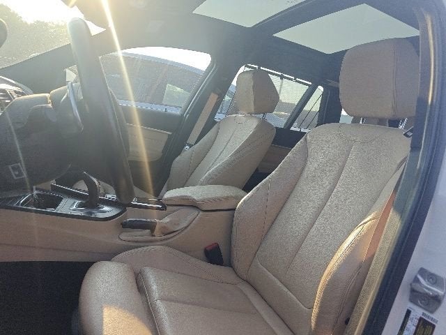 2017 BMW 3 Series 330i xDrive