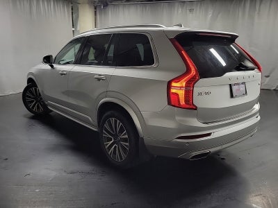 2021 Volvo XC90 T6 Momentum