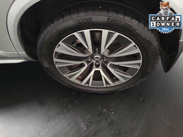 2021 Volvo XC90 T6 Momentum