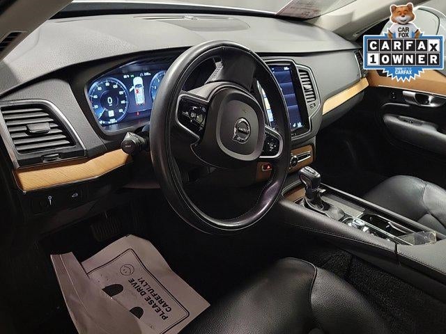 2021 Volvo XC90 T6 Momentum