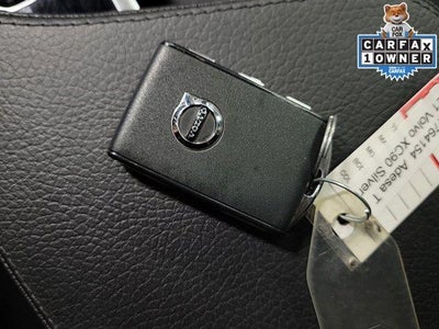 2021 Volvo XC90 T6 Momentum