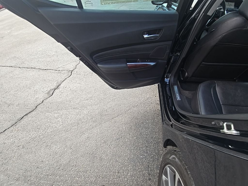 2015 Acura TLX 3.5L V6 SH-AWD w/Technology Package