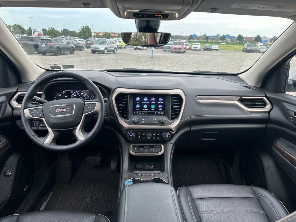 2023 GMC Acadia Denali