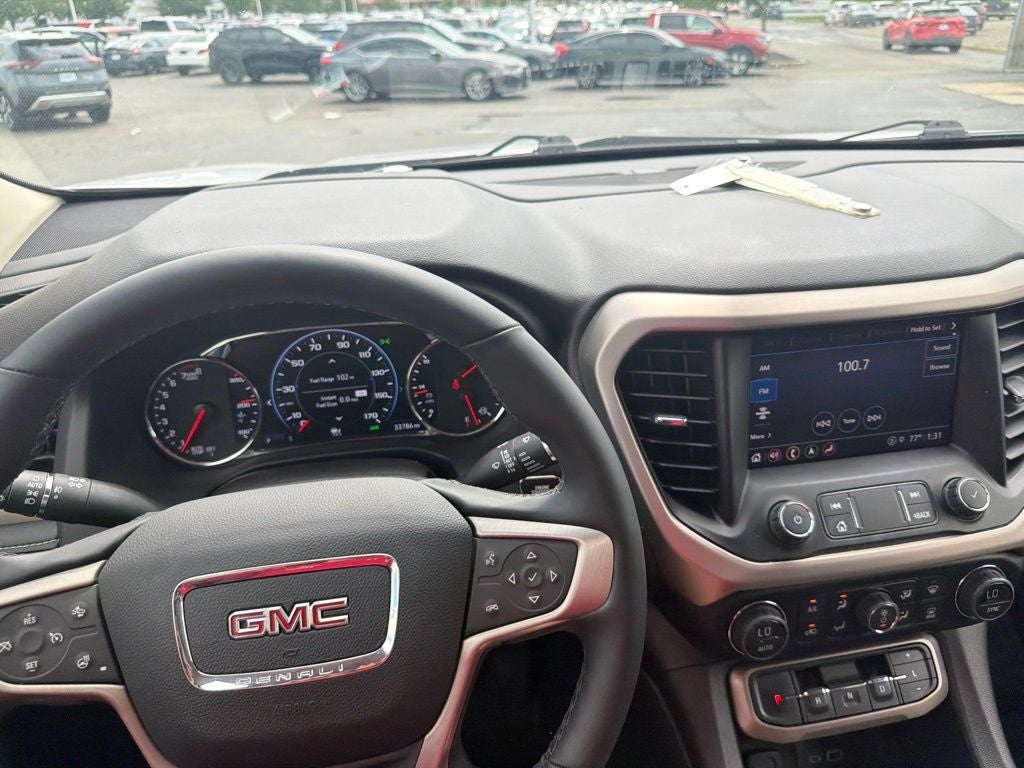 2023 GMC Acadia Denali