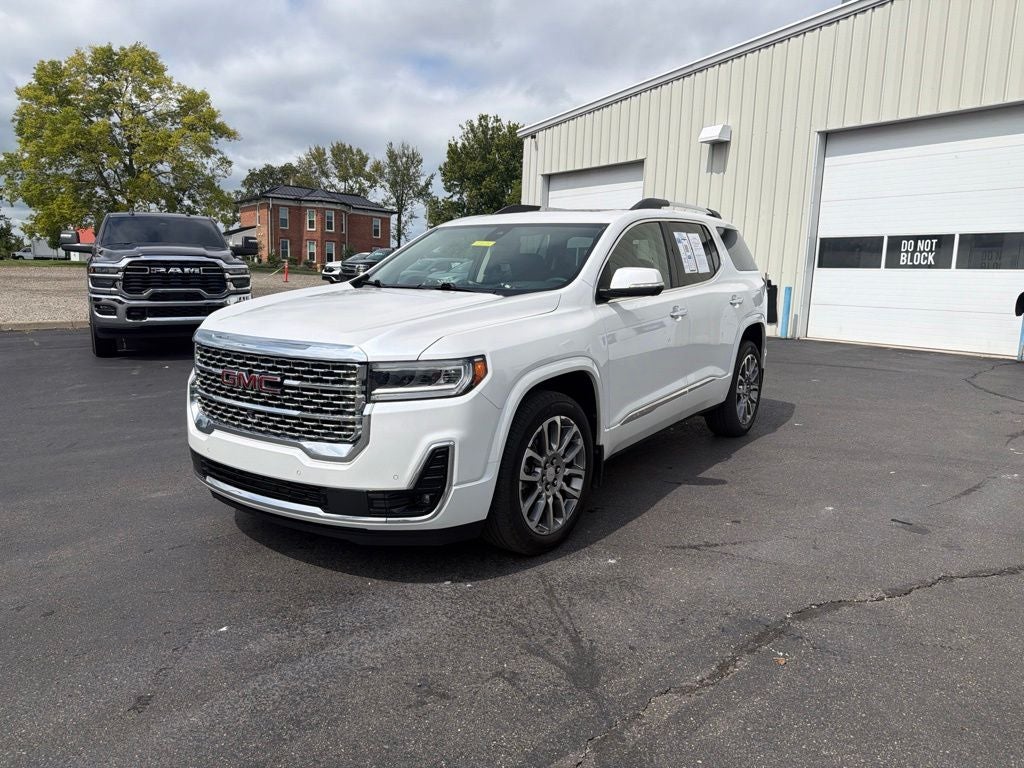 2023 GMC Acadia Denali