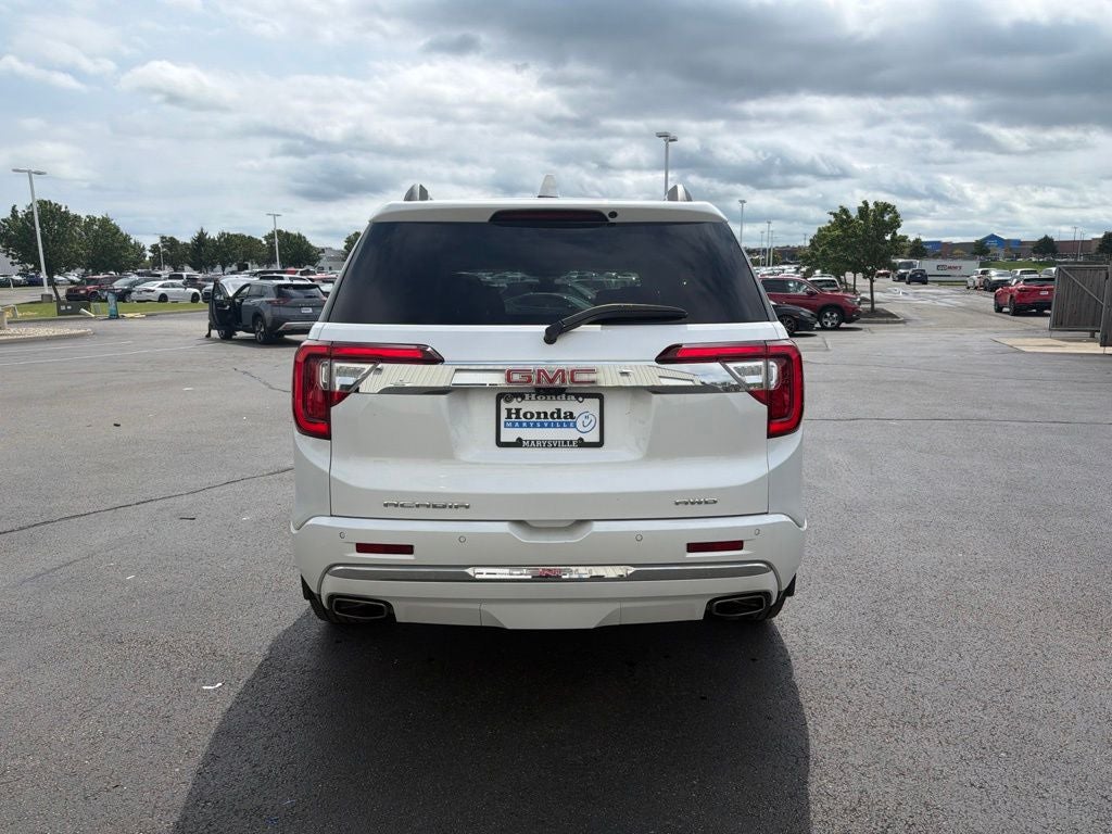 2023 GMC Acadia Denali