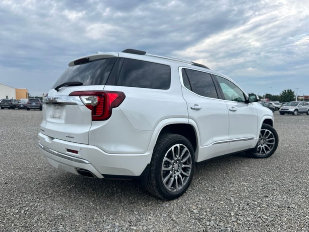 2023 GMC Acadia Denali