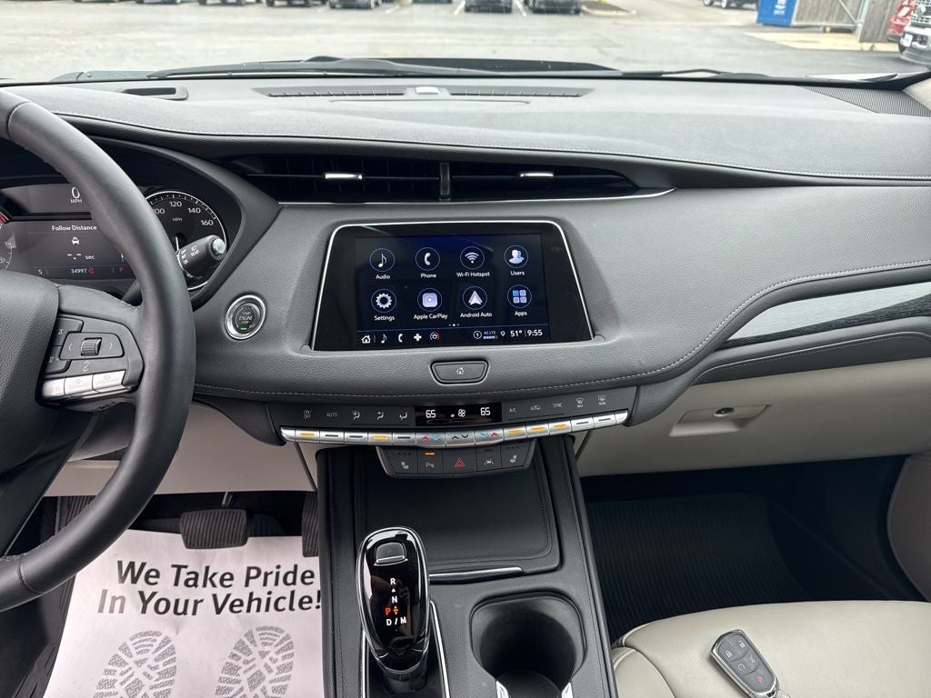 2023 Cadillac XT4 Premium Luxury