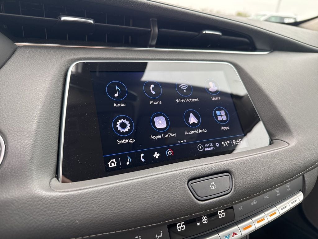 2023 Cadillac XT4 Premium Luxury