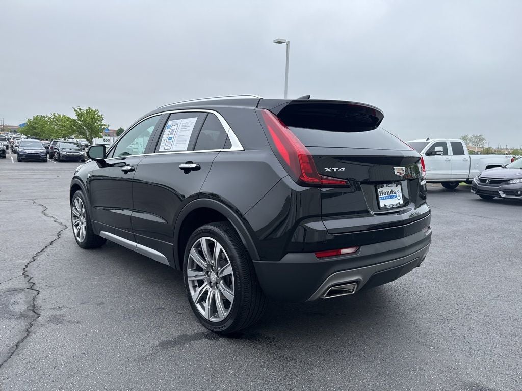 2023 Cadillac XT4 Premium Luxury