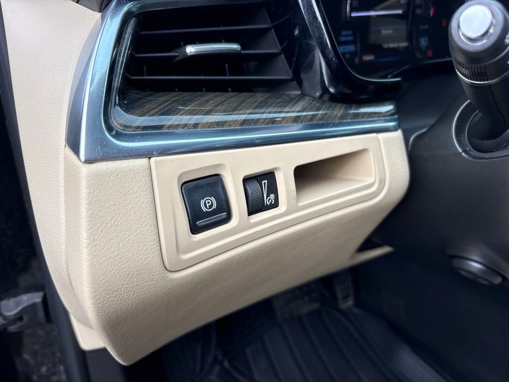 2017 Cadillac XT5 Base
