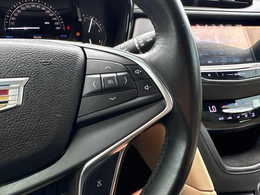 2017 Cadillac XT5 Base