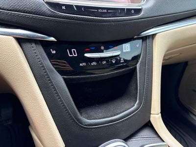 2017 Cadillac XT5 Base