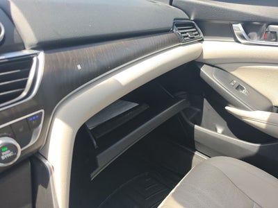 2019 Honda Accord Touring 2.0T
