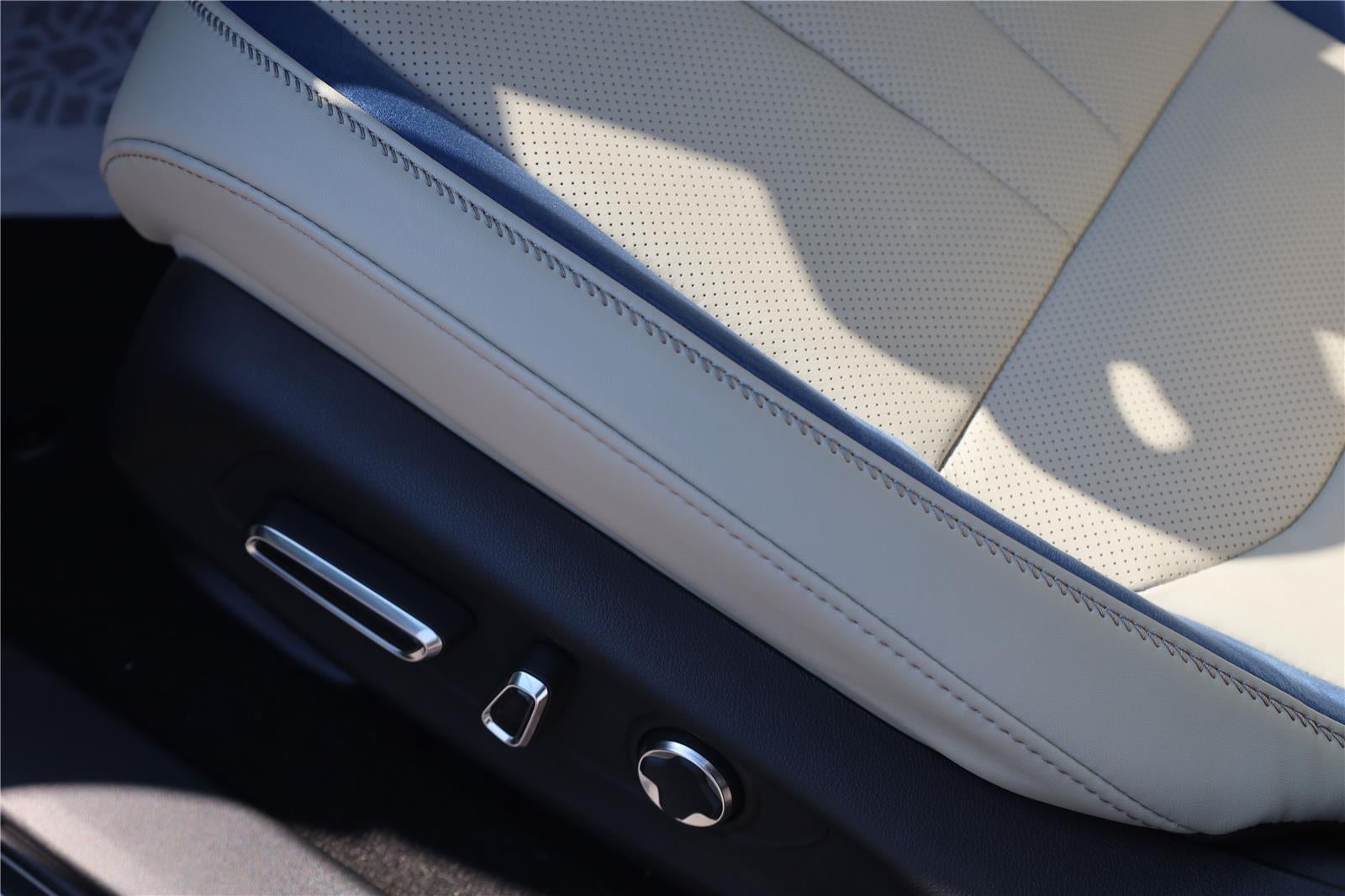 2025 Acura ADX w/A-SPEC w/Advance