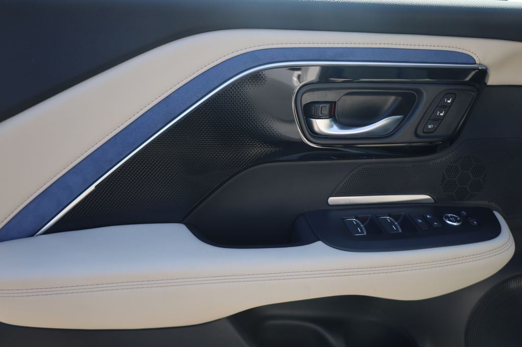 2025 Acura ADX w/A-SPEC w/Advance