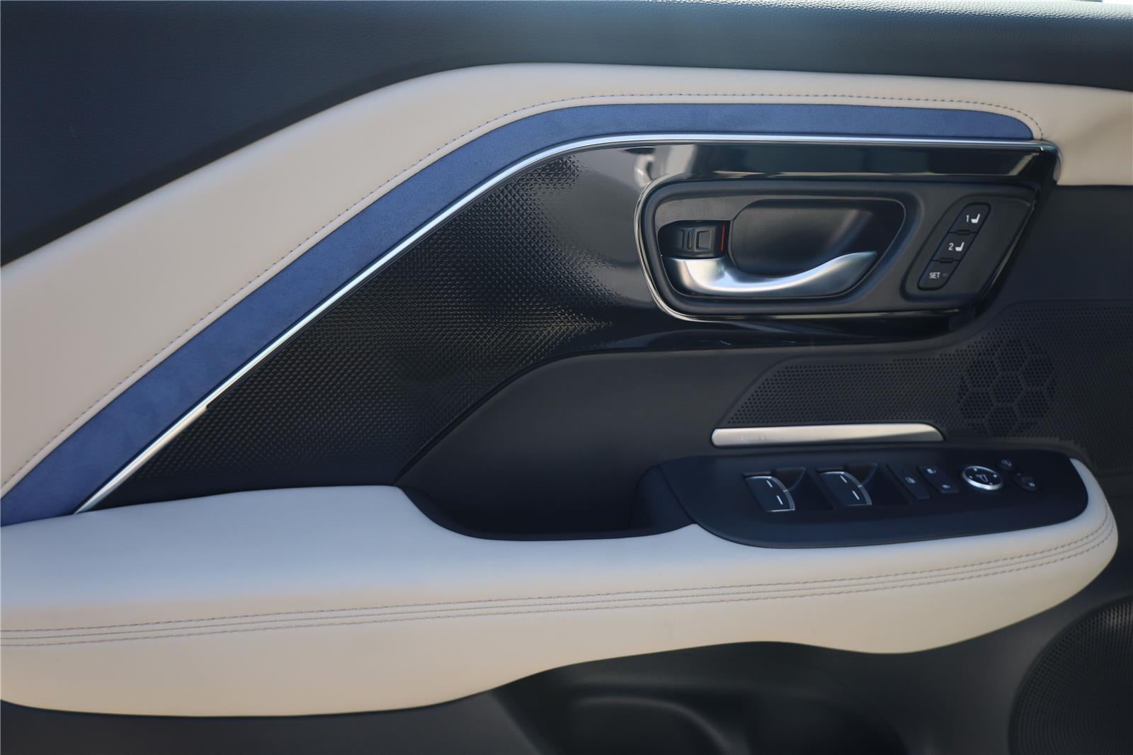 2025 Acura ADX w/A-SPEC w/Advance