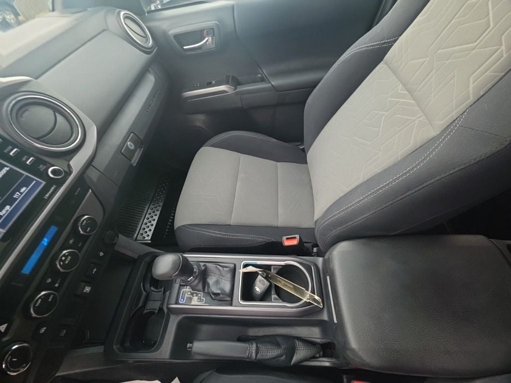 2022 Toyota Tacoma TRD Sport V6