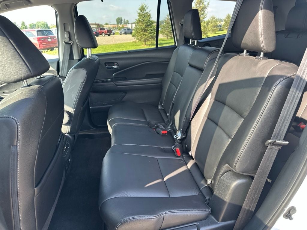 2022 Honda Pilot Touring 8 Passenger