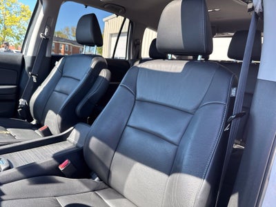 2022 Honda Pilot Touring 8 Passenger