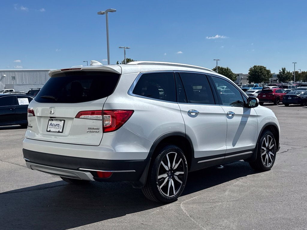 2022 Honda Pilot Touring 8 Passenger