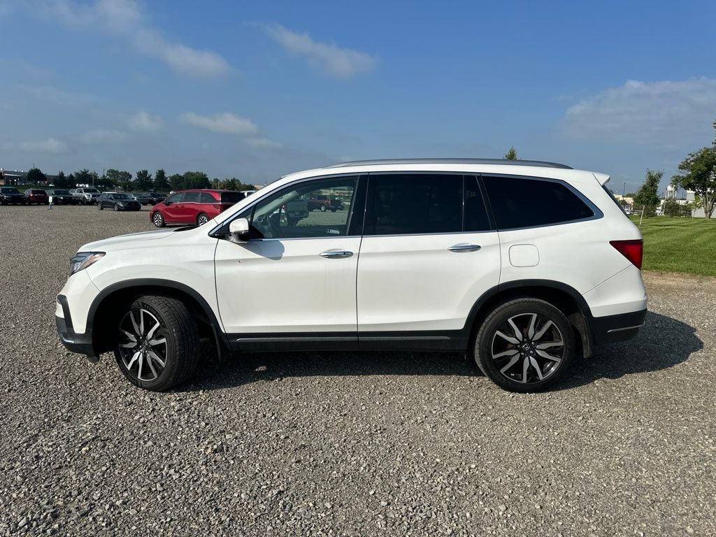 2022 Honda Pilot Touring 8 Passenger
